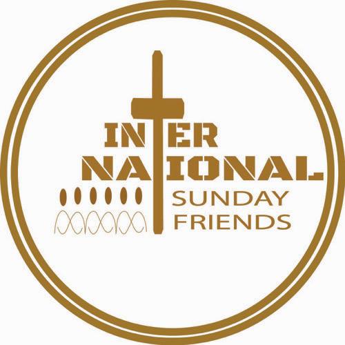 kors i guld med texten International Sunday Friends