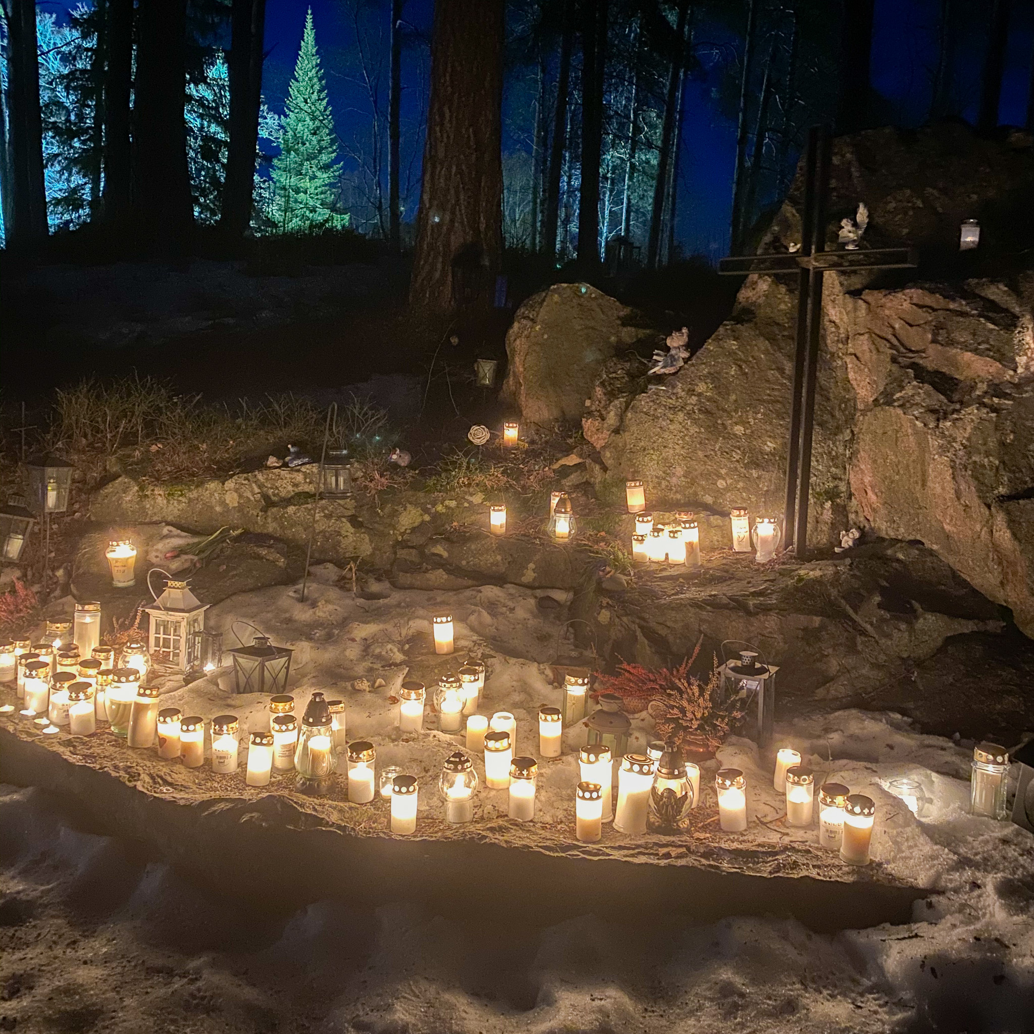 Gravgården 2022-12-21 08_54_33.jpg
